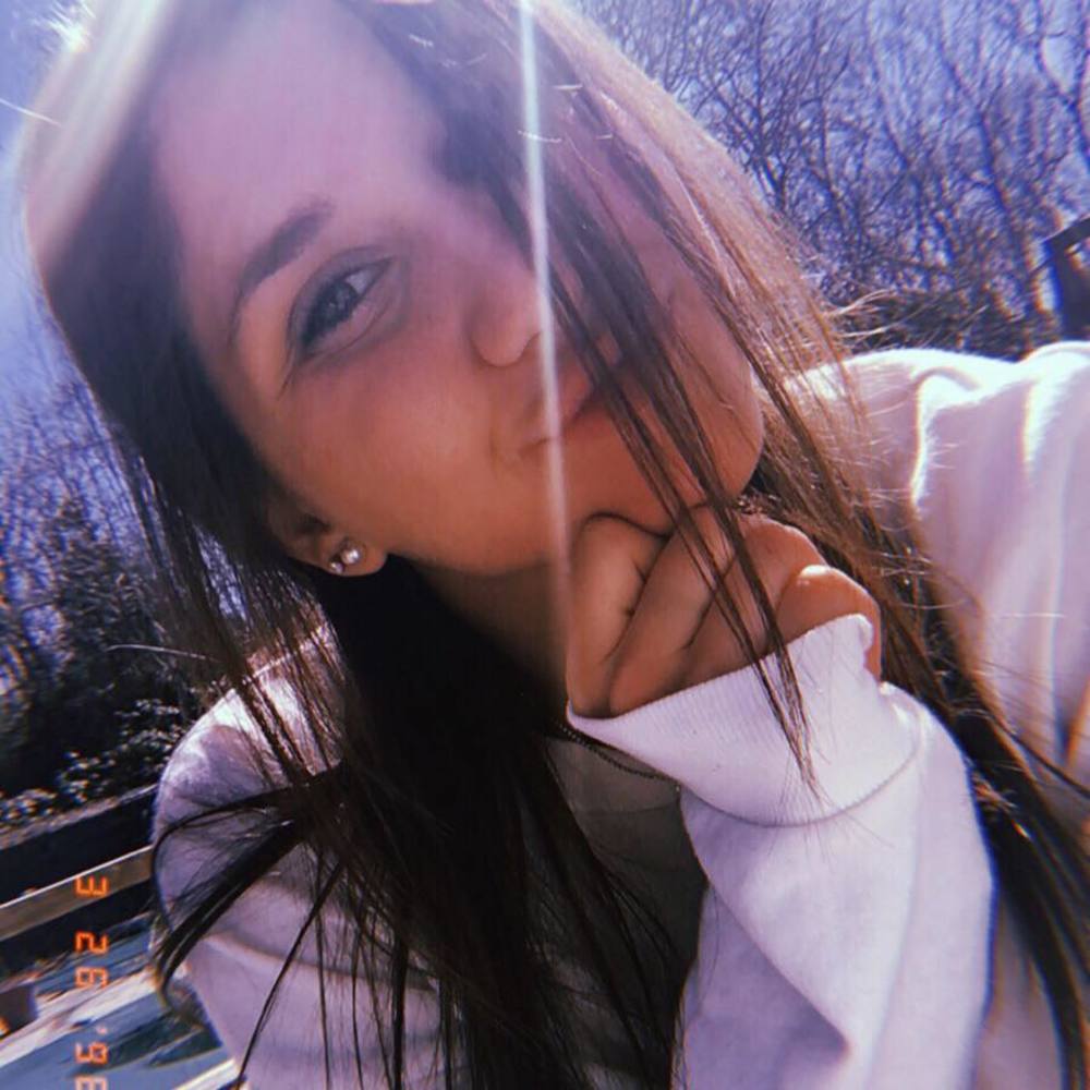 Meet your Posher, Nicole